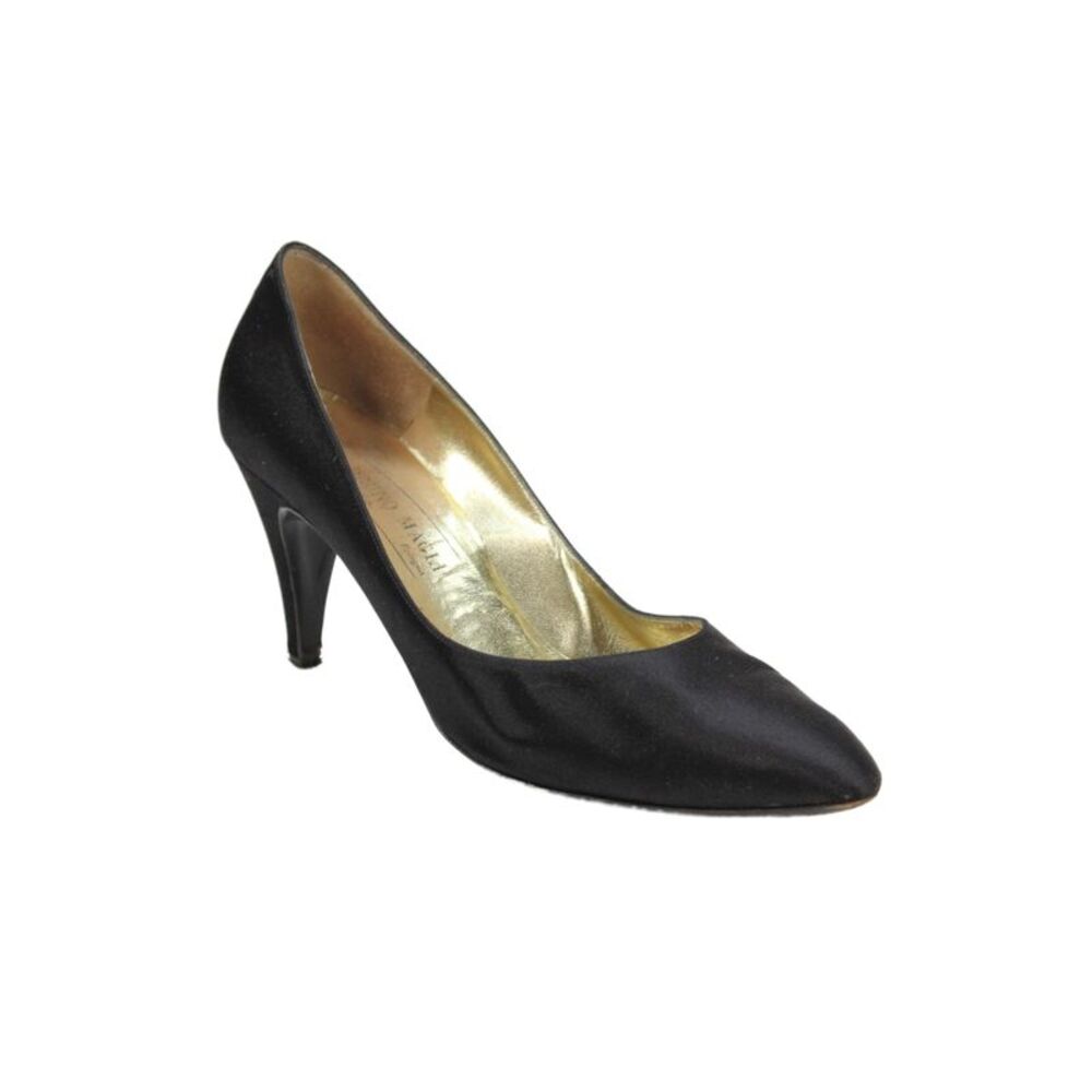 Bruno Magli Womens Slip On High Heels Pumps Shoes Solid Black Size 9.5AA